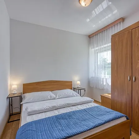 Marinka Porec Pensionat Nova Vas (Porec)